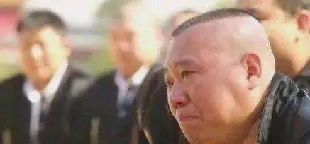 彝族吃瓜事件始末,一场误会引发的民族文化交流风波