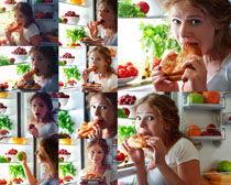 宝宝拍照吃瓜图片,萌态十足，萌化网友心