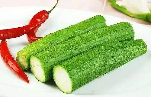 重庆人吃瓜属性,麻辣鲜香，吃瓜群众的热辣生活